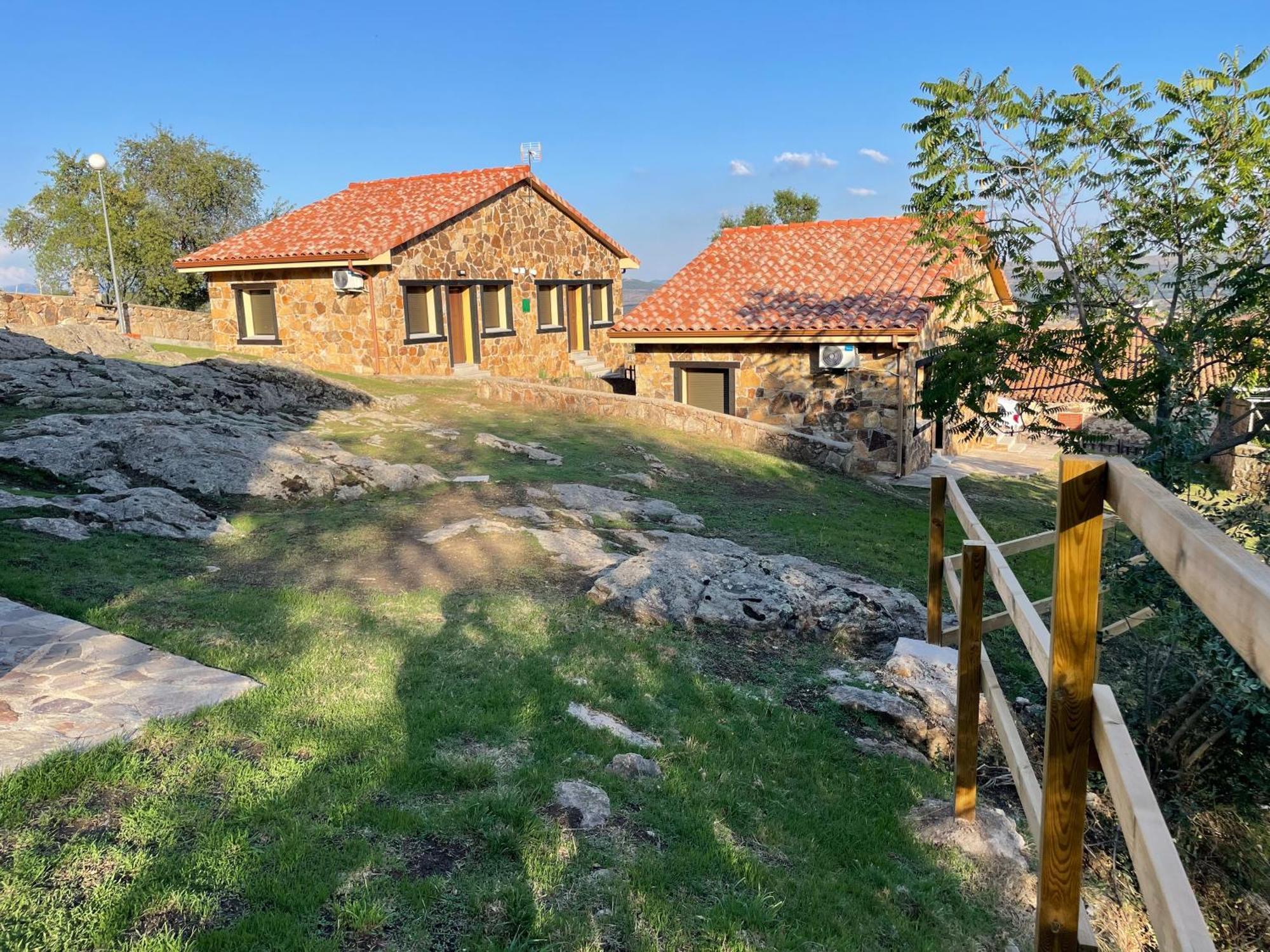 Apartamentos Los Pocillos Gargantilla del Lozoya Εξωτερικό φωτογραφία